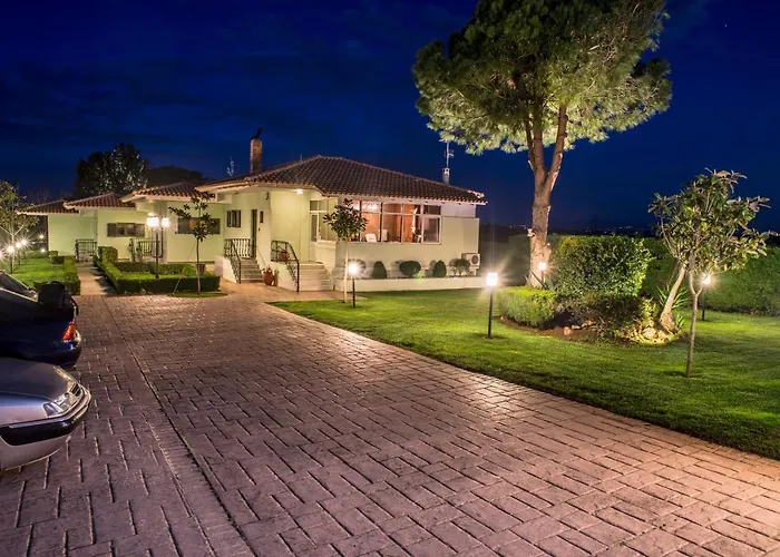 Fragos Garden Apartman *